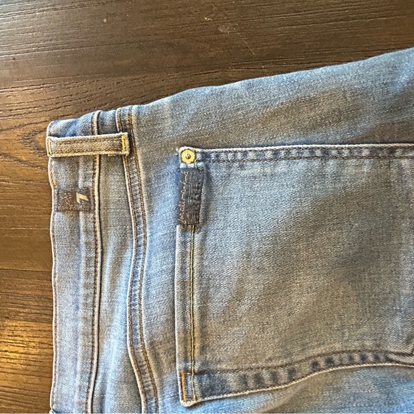 7FAMK - Picture 1 of 5